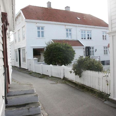 Gamle Apoteket I Gamle Skudeneshavnアパートメント エクステリア 写真
