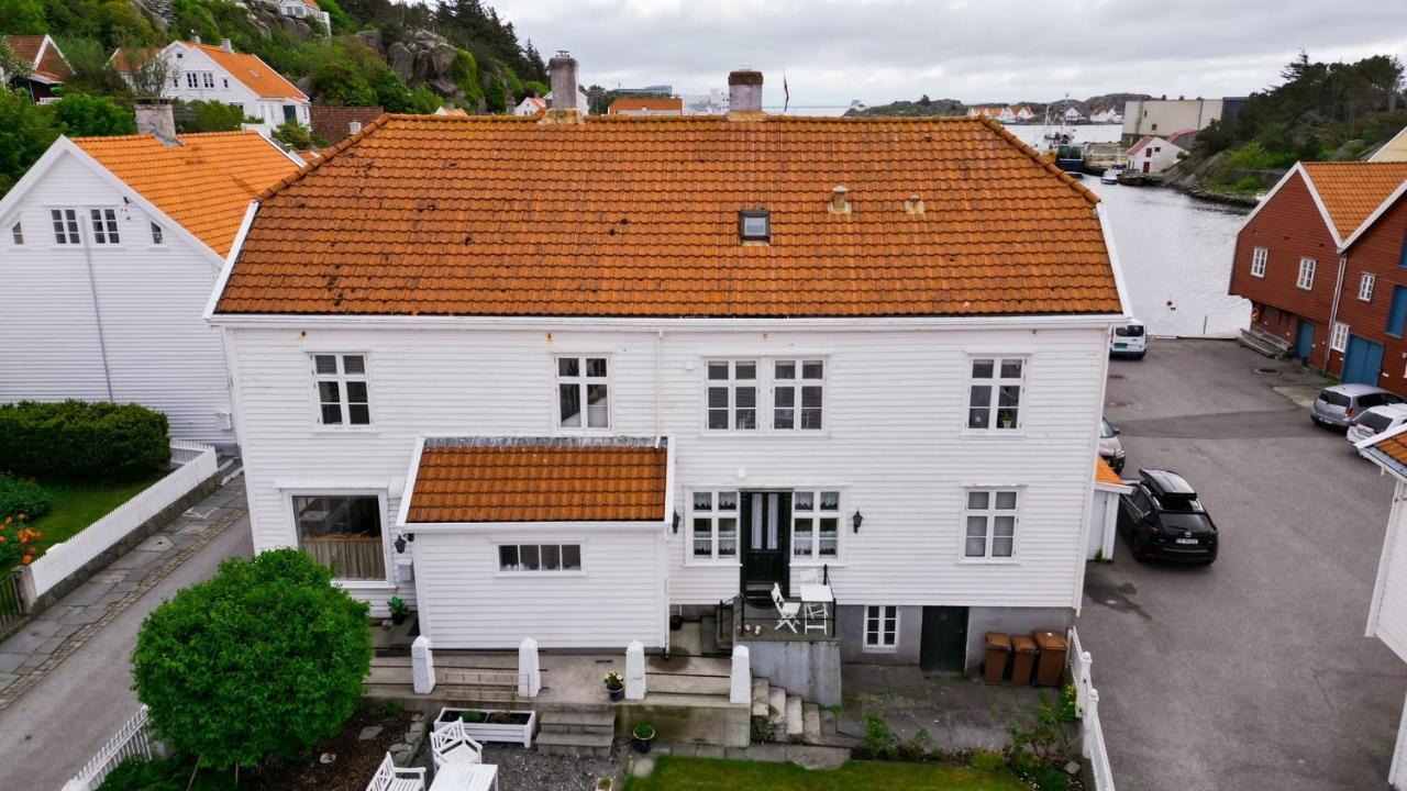 Gamle Apoteket I Gamle Skudeneshavnアパートメント エクステリア 写真